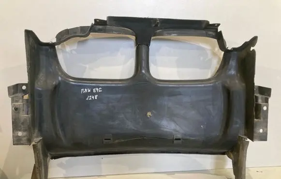 BMW 3 E46 Intercooler air guide/duct channel 7894822