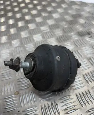 Jeep Cherokee IV KK Engine mount bracket 196AD500AA