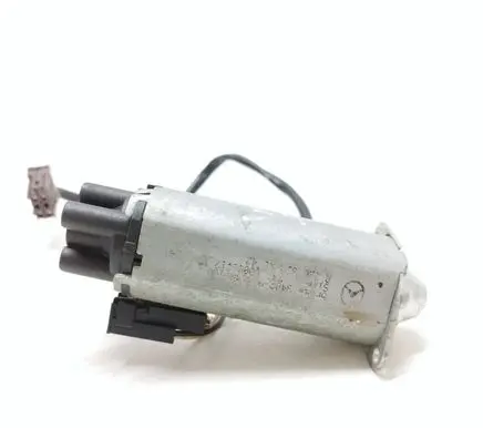 Mercedes-Benz S W220 Seat adjustment motor A2208204342
