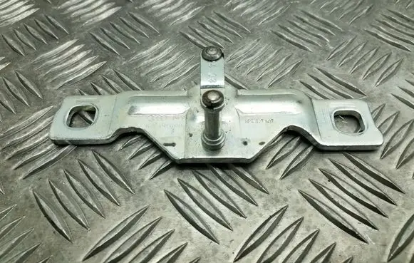 Audi A4 S4 B8 8K Loading door lock loop/hook striker 8P4827507