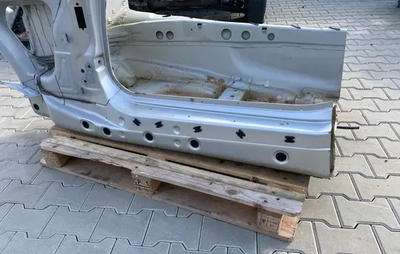 Front quarter panel
