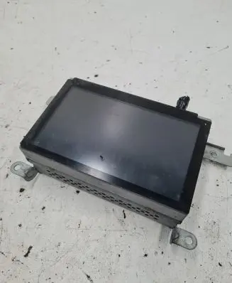 Nissan Primera Screen/display/small screen DP7W3003P