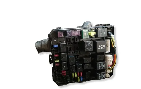 Mitsubishi Lancer X Fuse module 