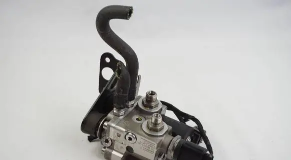 Seat Leon (5F) Fuel pressure regulator 5Q0906011B 5Q0906009J