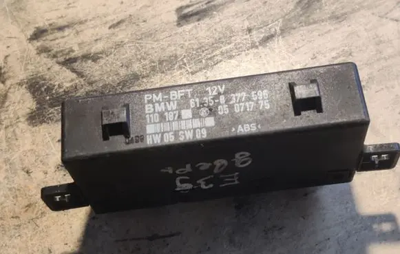 BMW 5 E39 Door control unit/module 61358377596 8377596