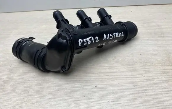 Renault Austral Engine coolant pipe/hose 210471383R