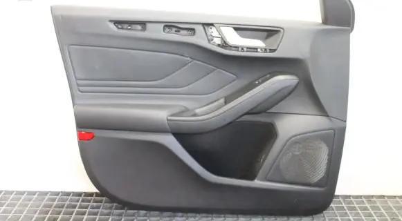 Ford Focus Front door card panel trim