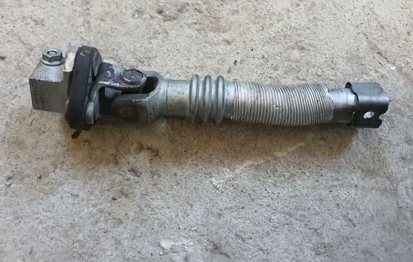 Steering column universal joint