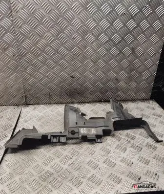 Audi Q5 SQ5 Intercooler air guide/duct channel 8r0121283aa