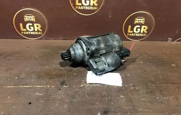 Volkswagen PASSAT B6 Starter motor 02M911023N