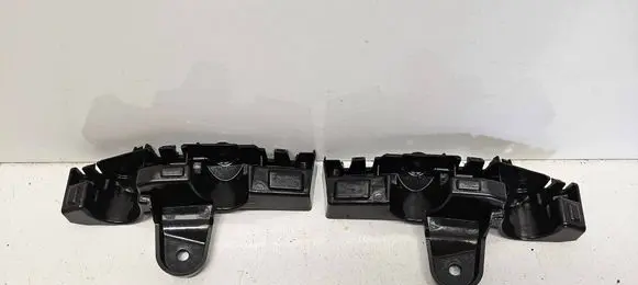 Renault Captur II Front bumper mounting bracket 622228340R