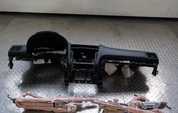 Subaru Forester SJ Dashboard