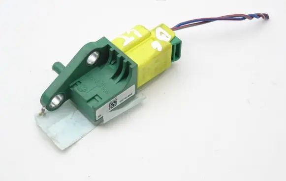 Volkswagen PASSAT B6 Airbag deployment crash/impact sensor 3C0909606