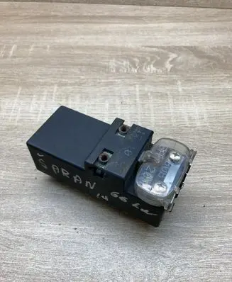 Ford Galaxy Coolant fan relay 7MO000317 95VW8653AA