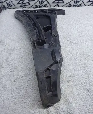 Volvo XC90 Front bumper mounting bracket 30698129
