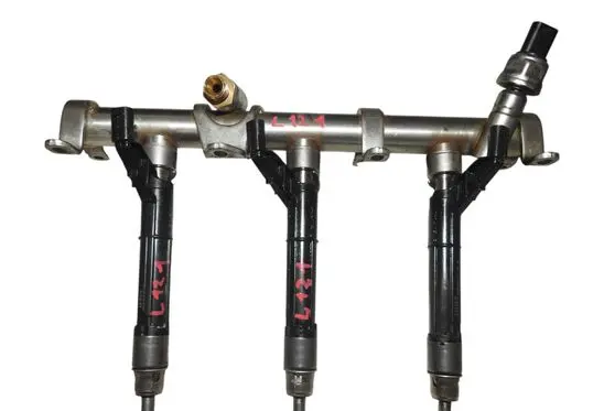 Audi A5 Fuel main line pipe 06M133316L 06M906036T