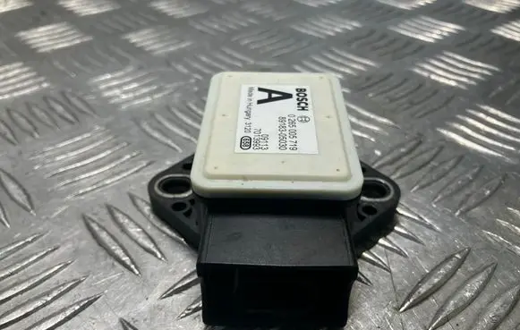 Toyota Avensis T270 ESP acceleration yaw rate sensor 8918305030 0265005719
