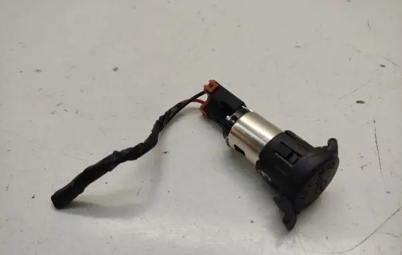 KIA Sportage 12 V Socket (rear) 