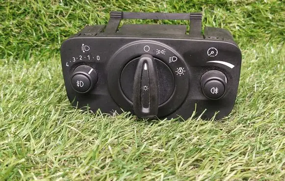 Ford Grand C-MAX Light switch AV6T13A024CB