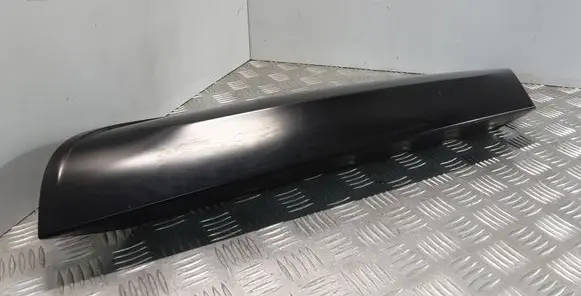 (D)pillar trim (top)