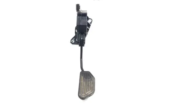 Toyota RAV 4 (XA40) Accelerator throttle pedal 7811042050