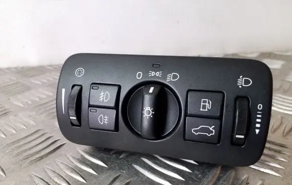 Volvo XC60 Light switch 30739415
