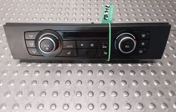 BMW 3 E90 E91 Climate control unit 9242409