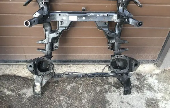 BMW X6 E71 Front subframe 6799719