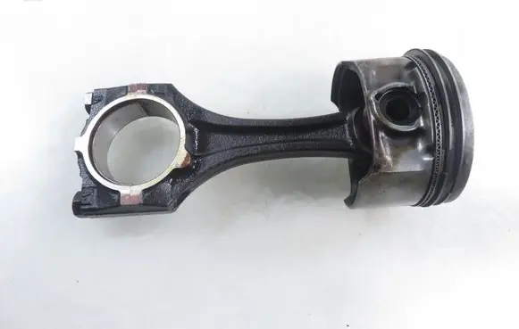 Opel Astra H Piston with connecting rod 86L61A2