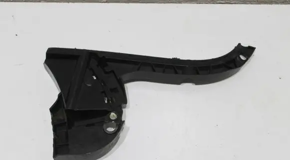 Volvo XC70 Rear bumper mounting bracket 30678704