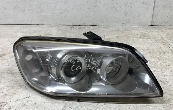 Chevrolet Captiva Headlight/headlamp 00015548