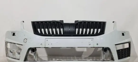 Skoda Octavia Mk3 (5E) Front bumper 5E0807221AA