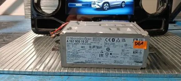 Mercedes-Benz GLE W167 Radio/CD/DVD/GPS head unit A1679001937