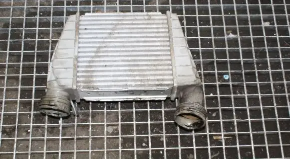 Volkswagen Phaeton Intercooler radiator 3D0145788