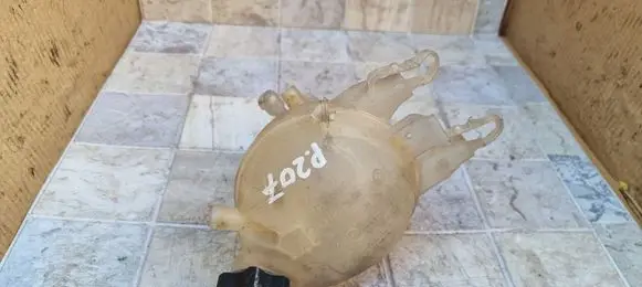 Peugeot 207 CC Coolant expansion tank/reservoir cap 9652621280B 9680163780C