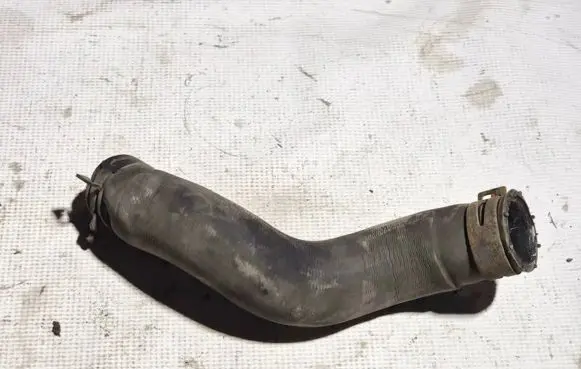 Toyota Auris 150 Engine coolant pipe/hose
