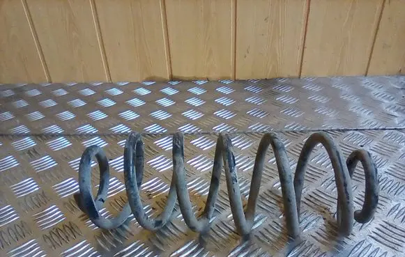 Audi A3 S3 8L Rear coil spring