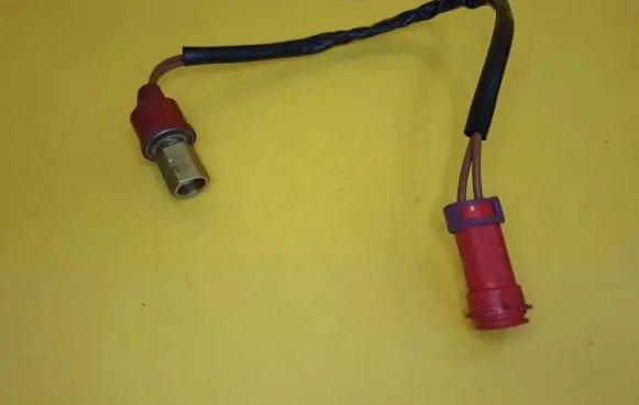 Audi 80 90 S2 B4 Air conditioning (A/C) pressure sensor 8A0959482AA