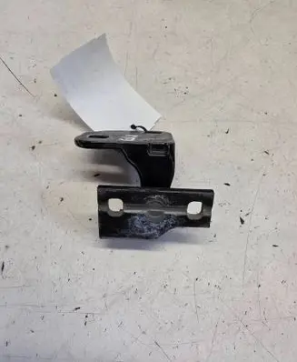 BMW 7 E65 E66 Rear door lower hinge 7017817