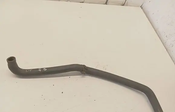Engine coolant pipe/hose