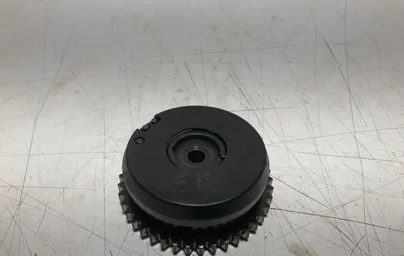 BMW 5 F10 F11 Camshaft pulley/ VANOS 13610513