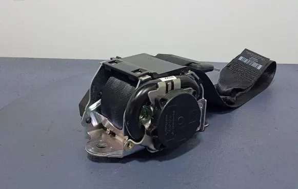 Volvo S90, V90 Front seatbelt 39836042