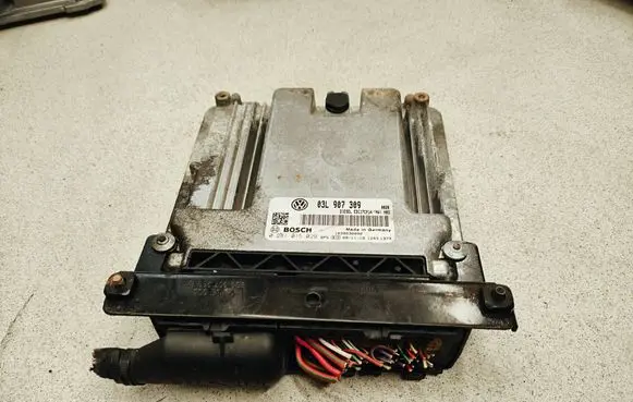Volkswagen PASSAT B6 Engine control unit/module 03L907309 1039S30090 0281015029