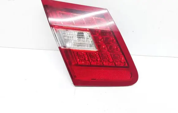 Mercedes-Benz E W212 Tailgate rear/tail lights A2129060158