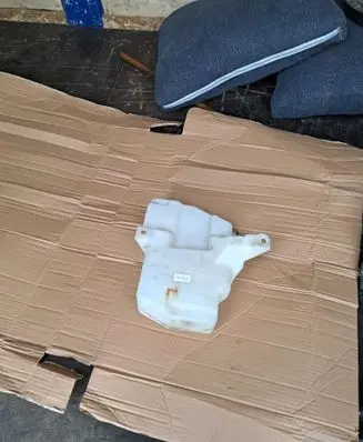 Ford Kuga II Windshield washer fluid reservoir/tank CV4413K175AG