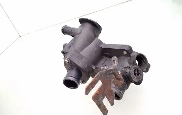 Volkswagen Lupo Thermostat/thermostat housing 032121111Q 032121121J