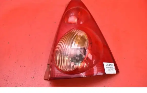 Peugeot 107 Rear/tail lights 815500H040