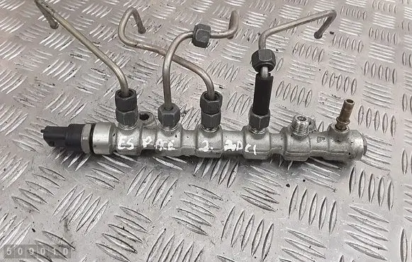 Fuel main line pipe