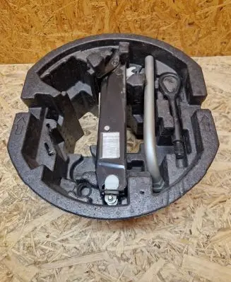 Skoda Rapid (NH) Tool box 5JA012115F