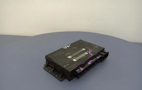 Audi A4 S4 B6 8E 8H Comfort/convenience module 8E0959433AQ